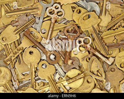 Alte Metall Schlüssel als Hintergrund geeignet. Stockfoto