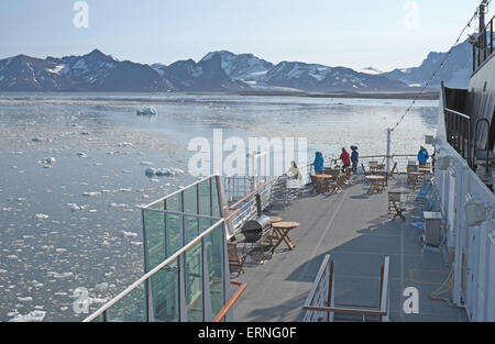 Bergwelt Neben burgerbukta, vom Kreuzfahrtschiff MS Fram, Hornsund, Spitzbergen, Svalbard. Stockfoto