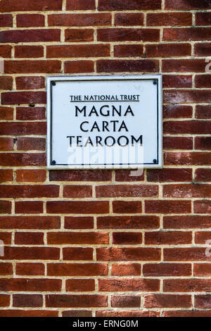 Der National Trust Magna Carta Tea Room in Runnymede, England, auf der Website der Versiegelung der Magna Carta Juni 1215. Stockfoto