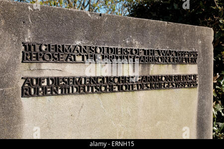 Deutsche militärische Kriegsgräber auf dem Friedhof der britischen Garnison Guernsey Stockfoto