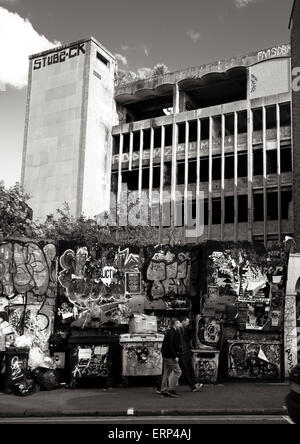 Die Rückseite des verfallenen Westmoreland Hauses, ein Wahrzeichen auf Stokes Croft, Bristol Stockfoto