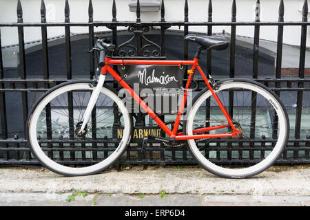 Ein Fahrrad Werbung Malmaison Hotels im Zentrum von London. Stockfoto