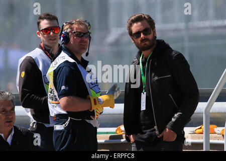 Montreal, Quebec, Kanada. 6. Juni 2015. F1 Grand Prix von Kanada. Scott Disick (Partner von Kourtney Kardashian) bekommt eine Tour durch eine aktive Boxengasse während Training 3 und qualifying Credit: Action Plus Sport/Alamy Live News Stockfoto