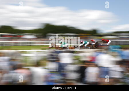 Epsom Downs, Surrey, UK 6. Juni 2015 mit Geschwindigkeit bei The Derby Rennen Stockfoto