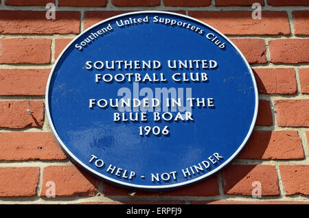 Blaue Plakette. Der Geburtsort von Southend United Football Team, das Blue Boar Pub in Southend-on-Sea, Essex Stockfoto