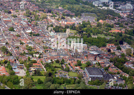 Luftbild-Ansicht von Bury St Edmunds zeigt das Stadtzentrum und Klostergarten Stockfoto