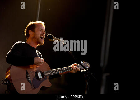 Porto, Portugal. 6. Juni 2015. Damien Rice führt live vor einem Publikum von Hunderten von Menschen am dritten Tag von NOS Primavera Sound 2015 in Porto statt. Bildnachweis: Diogo Baptista/Pacific Press/Alamy Live-Nachrichten Stockfoto