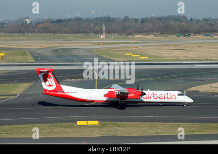 AirBerlin D-ABQC De Havilland Dash 8 Canada DHC-8-402Q Turboprop-Verkehrsflugzeug, Düsseldorf, Deutschland. Stockfoto