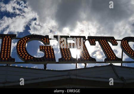 Lichter auf einem viktorianischen Vergnügen Pier in brighton Stockfoto