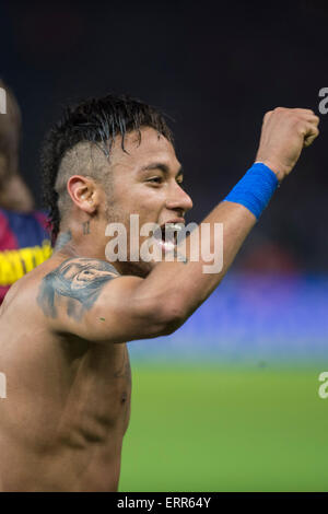 Berlin, Deutschland. 6. Juni 2015. Fußball/Fußball Neymar (Barcelona): Neymar von Barcelona feiert nach ihrem 3. Tor in der UEFA Champions League Finale Partie zwischen Juventus 1-3 FC Barcelona im Olympiastadion in Berlin, Deutschland. Bildnachweis: Maurizio Borsari/AFLO/Alamy Live-Nachrichten Stockfoto