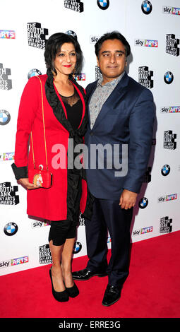 London, UK. 7. Juni 2015. Meera Syal & Sanjeev Bhaskar Teilnahme an der South Bank Sky Arts Awards 2015 im Savoy Hotel London. 7. Juni 2015 Kredit: Peter Phillips/Alamy Live-Nachrichten Stockfoto