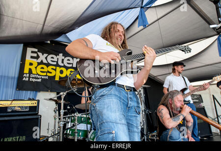 Exeter, Devon, UK. 7. Juni 2015. Lionstar die live bei Exeter Respekt Festival 2015 im Belmont Park, Exeter am 7. Juni 2015 in Exeter, Devon, UK Credit: Clive Chilvers/Alamy Live News Stockfoto