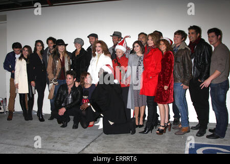 Die 83. annual Hollywood Christmas Parade - Ankünfte mit: Tage unsere lebt Cast, Deidre Hall, Drake Hogestyn, Joe Mascolo, Eric Martsolf, Casey Moss, Molly Burnett, Jen Lilley, Aloma Wright, Meredith Scott Lynn, Galen Gering, Guy Wilson, wahre O'Brien, Kate Mansi, Lauren Koslow, Arianne Zucker Where: Los Angeles, California, Vereinigte Staaten von Amerika bei: Kredit-30. November 2014: Nicky Nelson/WENN.com Stockfoto