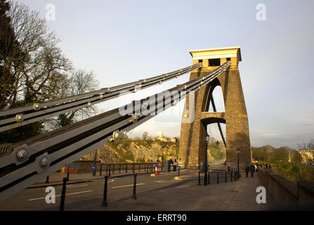 Einer der Türme der Clifton Suspension Bridge in Bristol, England, UK. Von Isambard Kingdom Brunel entworfen und öffnete im Jahre 1864 Stockfoto