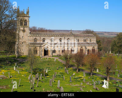 St.-Andreas Kirche und Friedhof in North Yorkshire, England Stockfoto