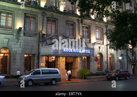 Pujiang Hotel Shanghai Astor House, in der Nacht. China, Shanghai, Astor House Hotel. Das Astor House Hotel verfügt über viele Premieren. Es Stockfoto