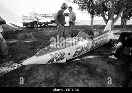 Stuntman Evel Knievel bereitet, Snake River Canyon in Idaho auf eine Dampf angetriebene Rollen zu springen. 26. August 1974. Stockfoto