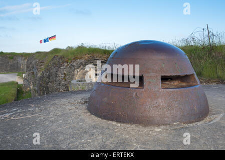 Maschinengewehr-Turm am Eingang zum französischen Festung Douaumont, Schlachtfeld von Verdun Stockfoto