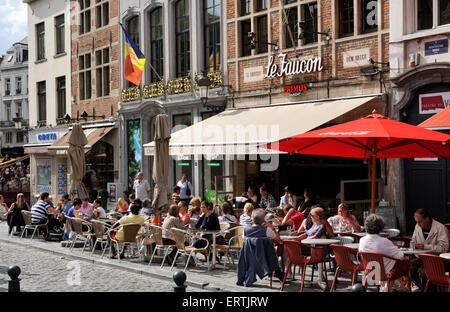 Belgien, Brüssel, Rue de la Montagne, Café im Freien Stockfoto