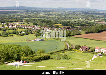 Frühling auf Cam Long Down und der Cotswold Weg in der Nähe von Uley, Gloucestershire, England, UK Stockfoto