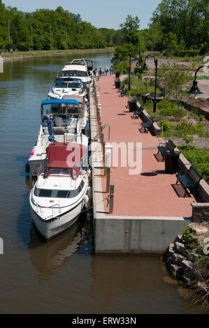 Anlegestelle der Boote am Erie-Kanal in Fairport NY USA Stockfoto