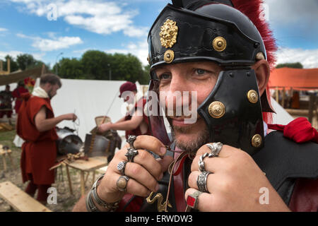 Moskau, Russland. 5. Juni 2015. Teilnehmer des 5. Zeiten und Epochen Festival - antiken Rom im Park Kolomenskoje in Moskau, Russland Stockfoto