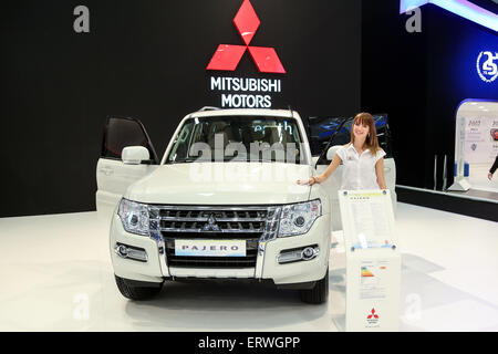 ISTANBUL, Türkei - 21. Mai 2015: Mitsubishi Pajero in Istanbul Autoshow 2015 Stockfoto