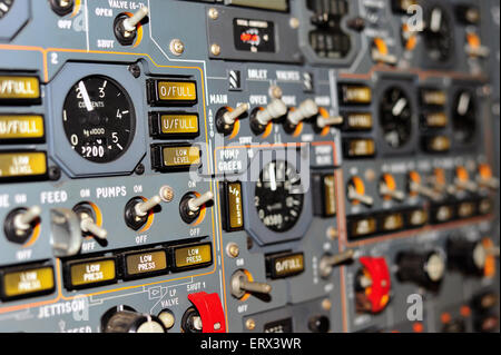 Instrumente, Zifferblätter und Tasten die Prototyp-Cockpit während der Entwurfsphase des Concorde Jet erstellt. Stockfoto