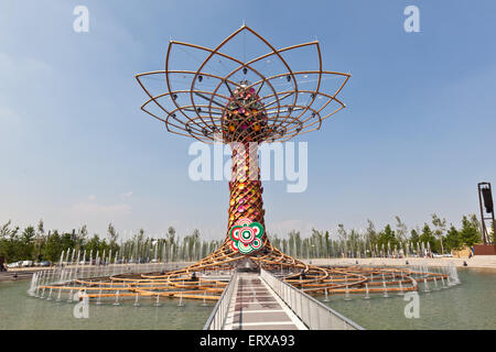 Mailand, Italien - 4. Juni 2015: Baum des Lebens EXPO 2015 Stockfoto