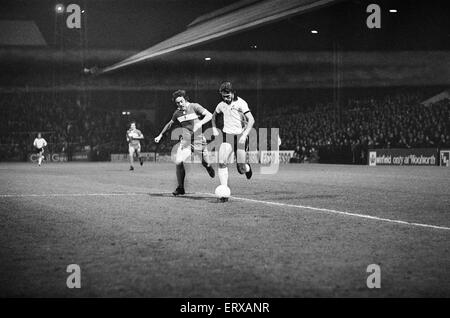 Fulham 0-0 Middlesbrough, Anglo-Scottish Cup-Finale, 2. Etappe im Craven Cottage, Dienstag, 9. Dezember 1975. Middlesbrough gewinnen 1: 0 auf Aggregat. Stockfoto