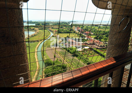 Blick vom Glockenturm Campanile durch den ganzen Vogel Schutznetz, Insel Torcello Stockfoto