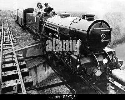 Die Dampfmaschine Hercules auf Romney, Hythe und Dymchurch Light Railway in Kent. 14. Februar 1970. Stockfoto