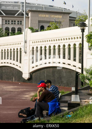 Yankees-Stadion Fassade Moulding, Macombs Dam Park, der Bronx, New York City, USA Stockfoto