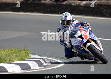 Douglas, Isle of man. 9. Juni 2015. Paul Shoesmith in Aktion während der Superstock TT-Rennen. Bildnachweis: Action Plus Sport Bilder/Alamy Live News Stockfoto