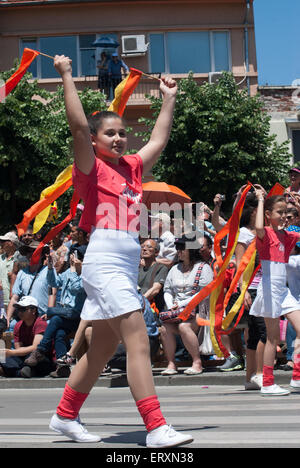 Die street Parade in Kazanlak während "2015 Rosenfest". 7. Juni 2015. Kazanlak, Bulgarien. Stockfoto