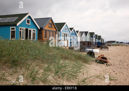 Strandhütten in Hengistbury Head, in der Nähe von Mudeford, Christchurch, Dorset. England, Großbritannien Stockfoto
