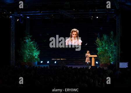 Lisa Dwan lesen bei Buchstaben Live Event im Hay Festival 2015 Stockfoto