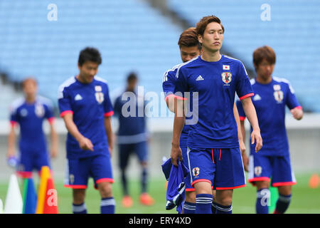 Kanagawa, Japan. 9. Juni 2015. (L-R) Kengo Kawamata, Shogo Taniguchi ...