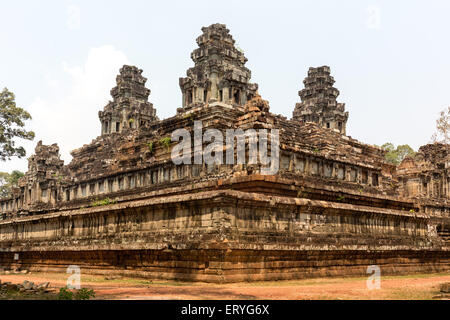 TA Keo Tempel, zentralen Prasat und Seite Prasat, Ansicht von Südwesten, Angkor, Provinz Siem Reap, Kambodscha Stockfoto