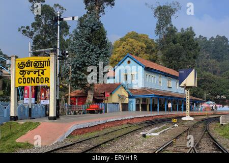 Coonoor Bahnhof, Ooty, Udagamandalam, Nilgiris, Tamil Nadu, Indien, Asien Stockfoto