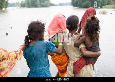 Blick auf Rettungslager (Relief); Hochwasser am Kosi Fluß im Jahr 2008; Purniya Bezirk; Bihar; Indien Stockfoto