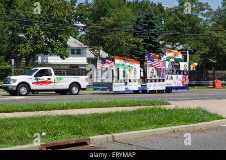 Independence Day Parade Prozession von Indian auf Eiche Straße Edison Stadt New Jersey New York USA Stockfoto