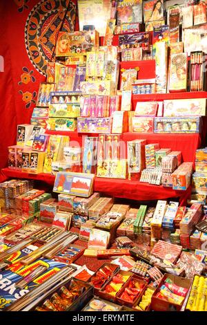 Feuerwerksshop, Feuerwerksshops, Diwali Festival, Deepavali Festivals, Dipawali, Divali, Indien, Asien Stockfoto