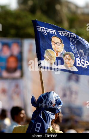 Bahujan Samaj Partei, BSP, politische Parteiflagge, Präsident Mayawati, Wahlkampfkundgebung, Bombay, Mumbai, Maharashtra, Indien, Asien Stockfoto