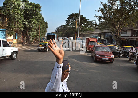 Auf Pflicht Verkehrspolizei in Bombay Mumbai; Maharashtra; Indien nicht Herr 5. Mai 2009 Stockfoto