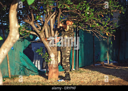 26/11 Bombay Terrorangriff 2008 , Armee Kommandopistolen bereit , Taj Mahal Hotel , Colaba , Bombay , Mumbai , Maharashtra , Indien , Asien Stockfoto