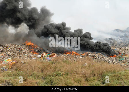 Müllverbrennung , Deponie , Abfalldeponien , Deonar , Bombay , Mumbai , Maharashtra , Indien , Asien Stockfoto