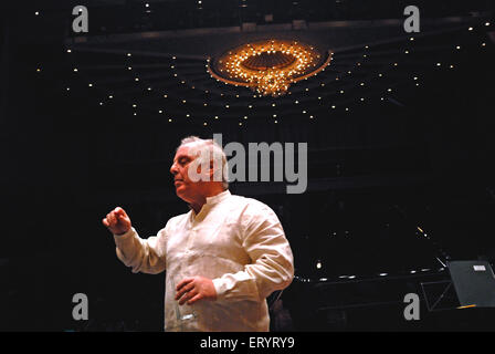 Daniel Barenboim , Pianist , Jamshed Bhabha Theater , NCPA , National Center for the Performing Arts , Bombay , Mumbai , Maharashtra , Indien , Asien Stockfoto