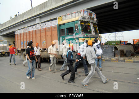 Sikhs protestieren für Dera Saccha Sauda an; Mulund; Bombay; Mumbai; Maharashtra; Indien NOMR Stockfoto