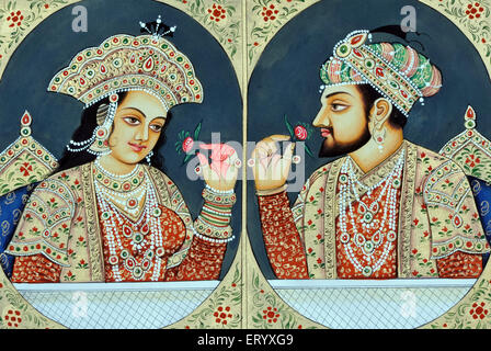 Shah Jahan und Mumtaz Mahal riechen rosa Rosenblume, Mogul-Kaiser und Kaiserin, Miniaturgemälde, Indien, Asien, Malerei Stockfoto